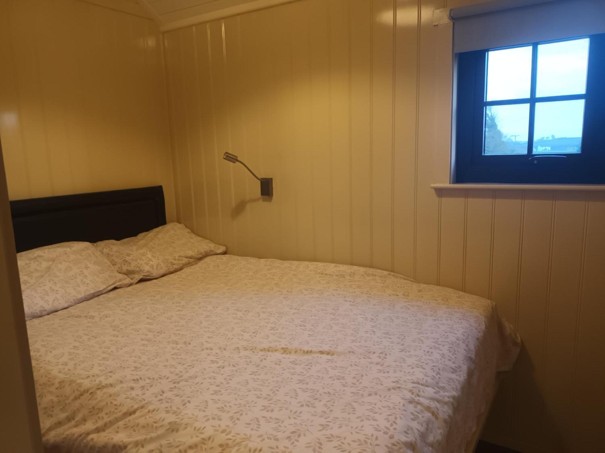 Rathgillen Cabin Nobber 外观 照片