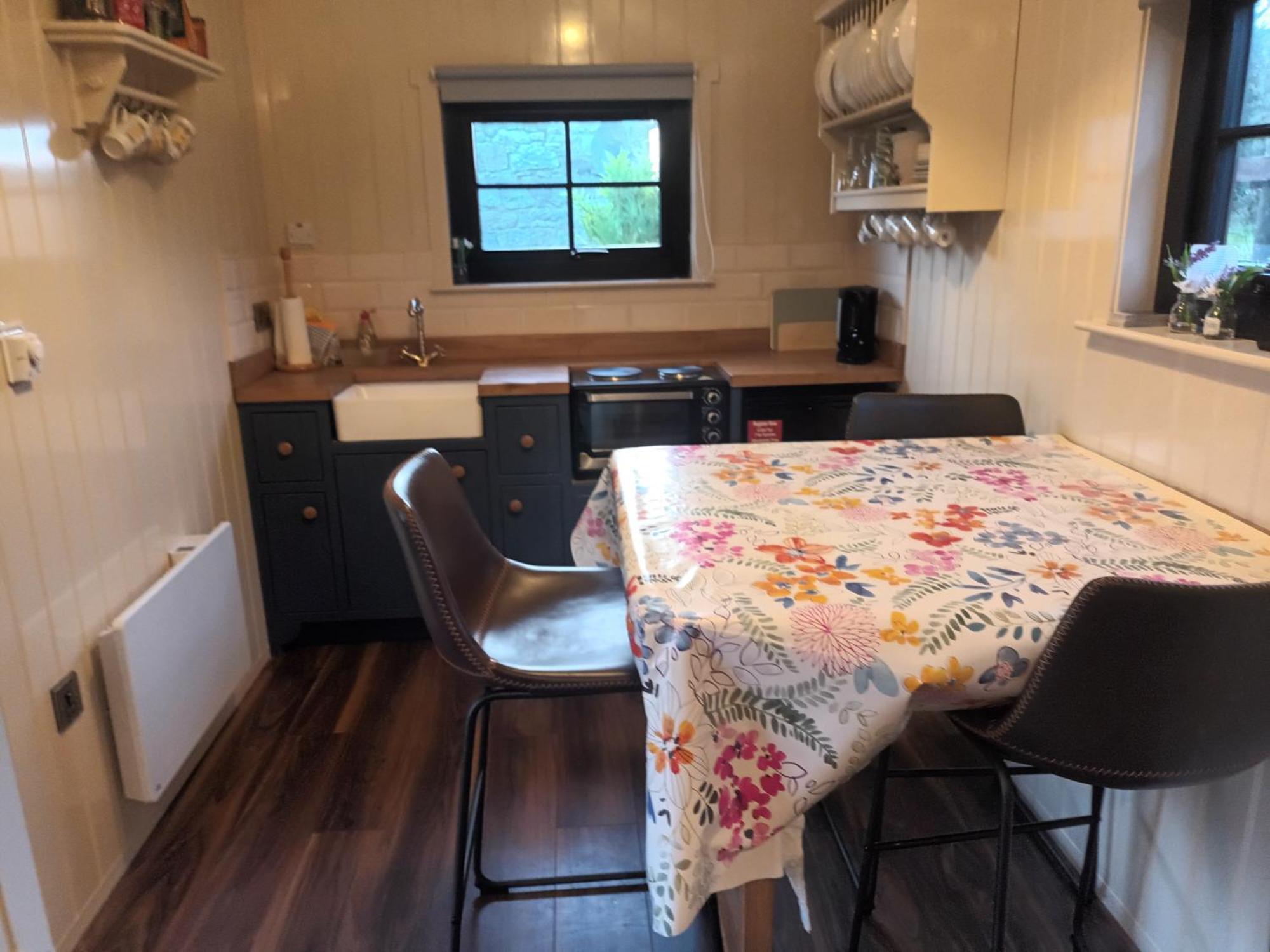 Rathgillen Cabin Nobber 外观 照片